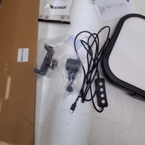 NEEWER LED VIDEO DESKTOP STAND PANEL LIGHT KIT - 10.8" - BLACK (MODEL: L220/66608648) image 4