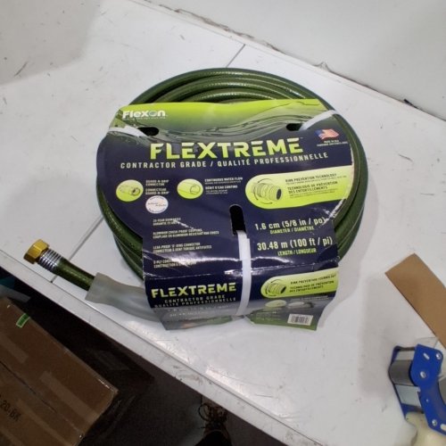 FLEXON CONTRACTOR GRADE 5/8" GARDEN HOSE WITH GUARD & GRIP - 100FT - GREEN (MODEL: 1184115) image 2