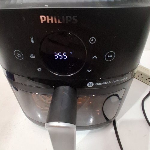 PHILIPS 2000 SERIES AIR FRYER - 6.2L CAPACITY - 1700 WATTS - BLACK (MODEL: NA231) image 2
