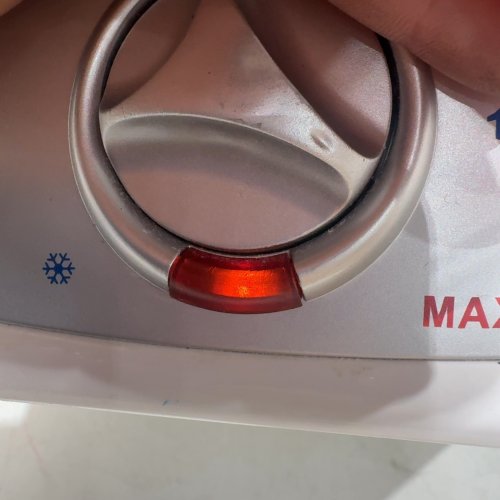 CAMPLUX 6GAL MINI TANK ELECTRIC WATER HEATER - (MODEL: ME60) image 2