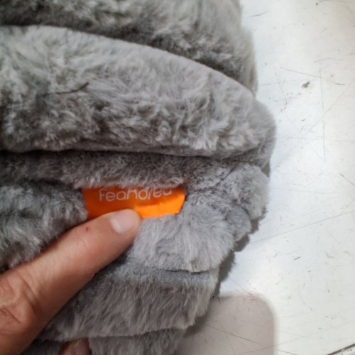 FEANDREA PET BED - SOFT PADDING - GRAY (MODEL: UPGW312GD01) image 2