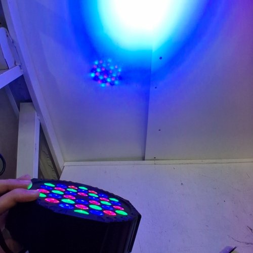 JAVIK SLIM LED STAGE LIGHTS PAR LIGHT WITH 36 LED LIGHTS & REMOTE CONTROL - 7" - BLACK (MODEL: LSPA36PC) image 2