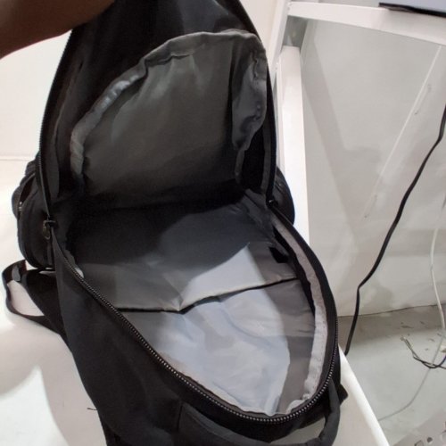 ROOTS LIGHTWEIGHT BACKPACK WITH 15.6 LAPTOP COMPARTMENT - 33 LITERS - BLACK (STYLE: 1896125) image 3