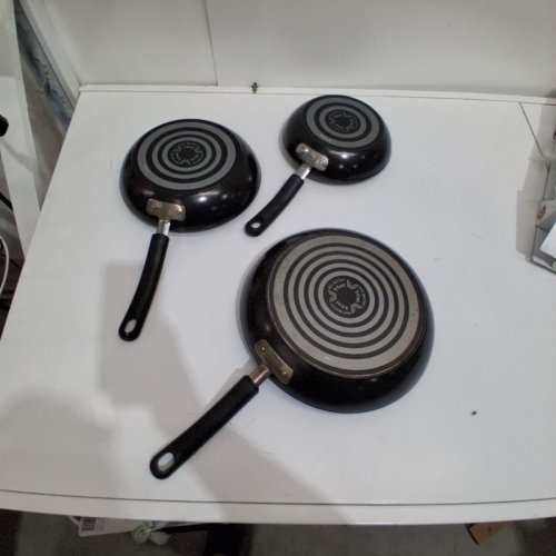 3PC T-FAL CERAMIC NON-STICK SKILLET - 8" -11" - BLACK image 5