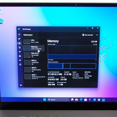 ASUS ROG ZEPHYRUS G14 GAMING LAPTOP, 14" OLED, NVIDIA® GEFORCE RTX 5070, INTEL CORE ULTRA 9 386H, 32GB DDR5, 1TB SSD, WI-FI 7, COPILOT+ PC (MODEL: GU405AP-DS96-CA) image 4