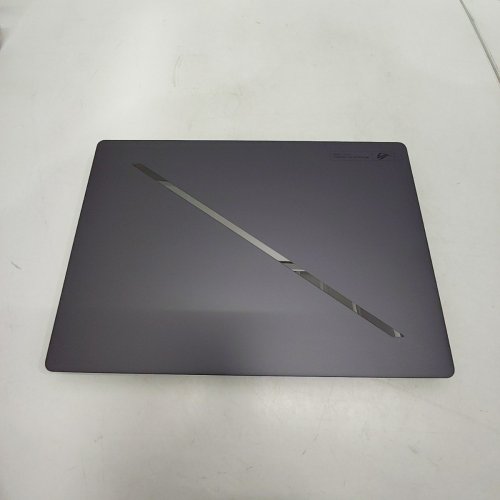 ASUS ROG ZEPHYRUS G14 GAMING LAPTOP, 14" OLED, NVIDIA® GEFORCE RTX 5070, INTEL CORE ULTRA 9 386H, 32GB DDR5, 1TB SSD, WI-FI 7, COPILOT+ PC (MODEL: GU405AP-DS96-CA) image 9