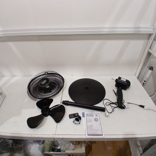 BLACK + DECKER STAND FAN WITH REMOTE - 16" DIAMETER - BLACK (MODEL: BFSR16B-01) image 4