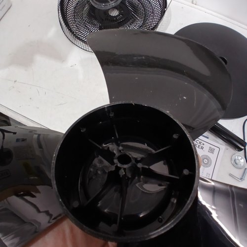 BLACK + DECKER STAND FAN WITH REMOTE - 16" DIAMETER - BLACK (MODEL: BFSR16B-01) image 5