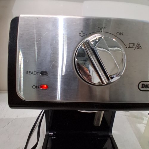 DELONGHI 15-BAR ADVANCED ESPRESSO MACHINE AND CAPUCCINO MAKER - BLACK/STAINLESS STEEL - (MODEL: ECP3220) image 2