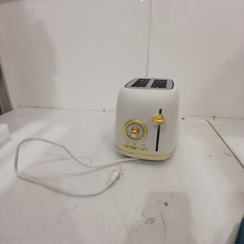 QUAXWELL RETRO 2 SLICE TOASTER - 120 V - 850W - WHITE / GOLD (MODEL: YK-988TB) image 3
