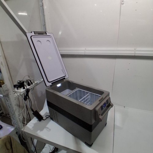EUHOMY ELECTRIC COOLER CAR REFRIGERATOR WITH BLUETOOTH APP CONTROL - 12V/24V DC - 47QT - BLACK/GREY - (MODEL: CF001-45GR-CAEH) image 3