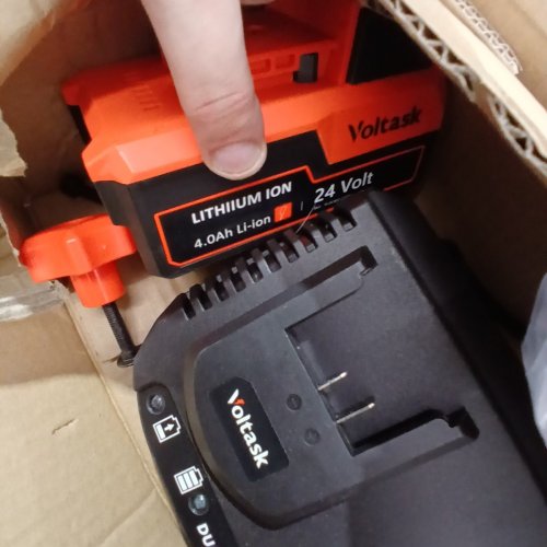 VOLTASK CORDLESS CORDLESS SNOW BLOWER WITH 2 BATTERIES & CHARGER - 16" - 48V - BLACK/ORANGE (MODEL: CSS004-160OR-CAVK/CSS004-160) image 4