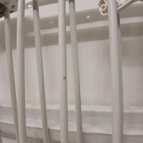 BABELIO BOUNDLESS RETRACTABLE BABY GATE - 26" X 43" - WHITE image 3