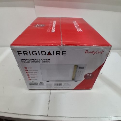FRIGIDAIRE COUNTERTOP MICROWAVE OVEN - 1.1 CU. FT 900W- WHITE - (MODEL: EMW1154) image 2