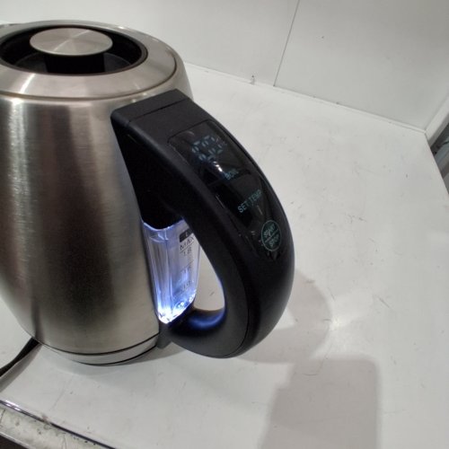CHEFMAN CUSTOM-TEMP DIGITAL KETTLE - 1.8L - STAINLESS STEEL - (MODEL: RJ11-18SSD-CACO/2023352) image 2