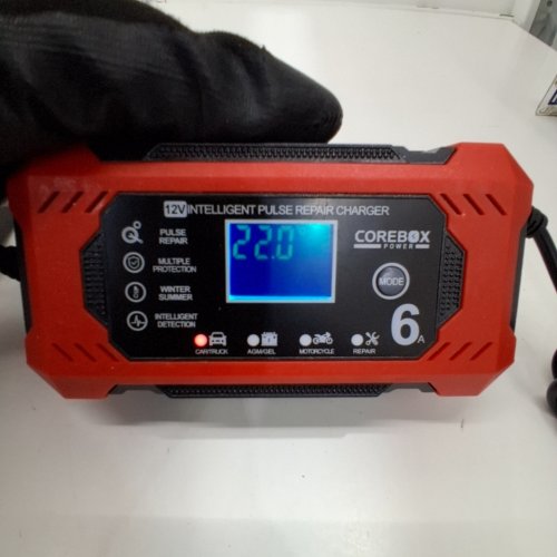 COREBOX 12V CAR BATTERY CHARGER & MAINTAINER - RED/BLACK (MODEL: H-6CS) image 2