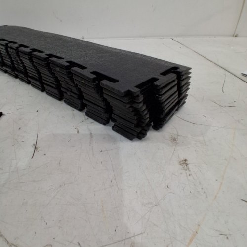 15PC INTERLOCKING PVC GARAGE FLOOR TRANSITION EDGE KIT - COMPATIBLE ONLY WITH VEVOR 4-SIDED INTERLOCKING MATS - BLACK (MODEL: GYDB-BYJ) image 3