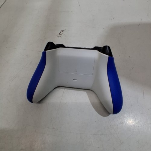 XBOX ONE CORE CONTROLLER - SHOCK BLUE image 4
