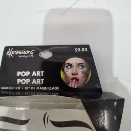 8PC EXPRESSIONS POP ART MAKEUP KIT - MULTICOLOUR image 2