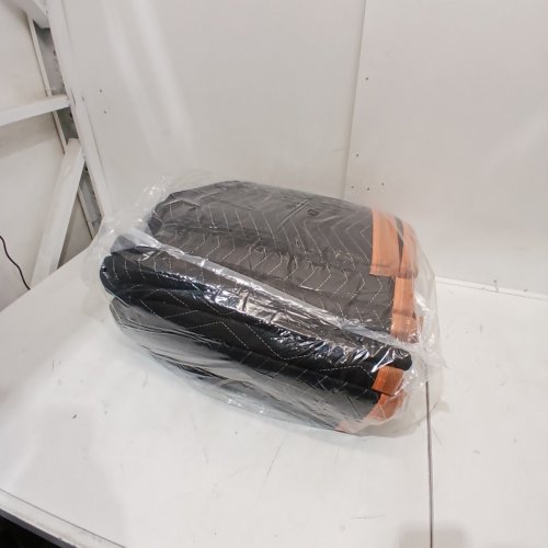 6PK AMAZON BASICS MOVING BLANKETS - 72" X 40" - BLACK/ORANGE image 2