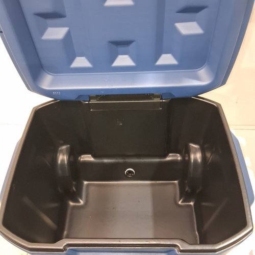COLEMAN CHILLER COOLER WITH WHEELS - 60QT/57L - DARK BLUE/BLACK (MODEL: 2231508) image 4