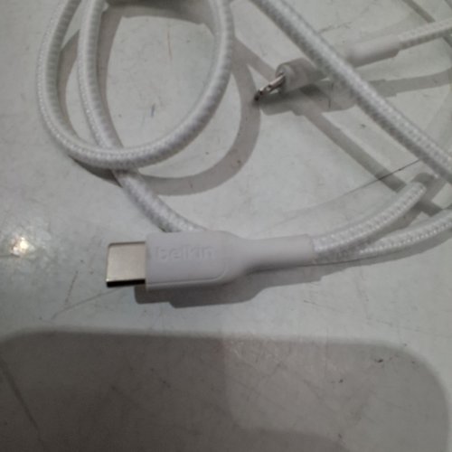 BELKIN BOOSTCHARGE USB-C TO LIGHTNING BRAIDED CHARGING CABLE - 6.6FT - WHITE image 3