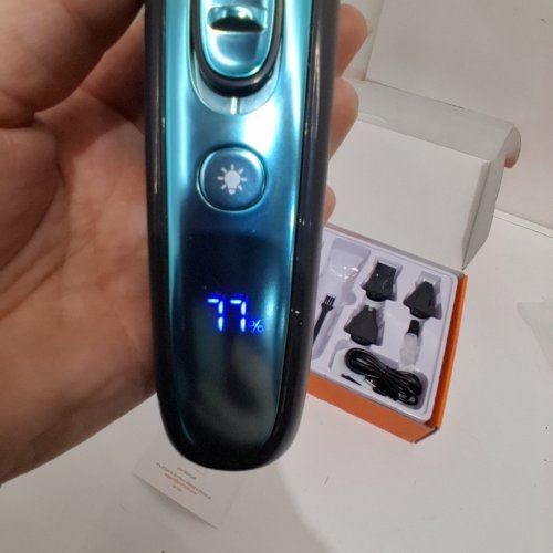 ONEISALL RECHARGEABLE DOG HAIR TRIMMER WITH NAIL GRINDER ATTACHMENT AND COMBS - BLACK/BLUE (MODEL: FC10) image 2