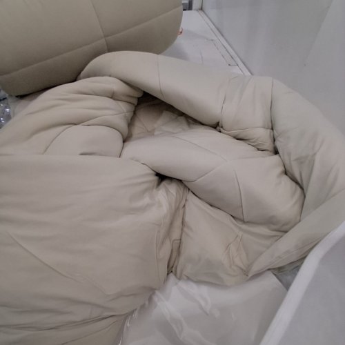 BELOW ZERO COOLING DUVET, SOFT TOUCH & COOL SENSATION - KING - CHAMPAGNE (MODEL: 4526442) image 3