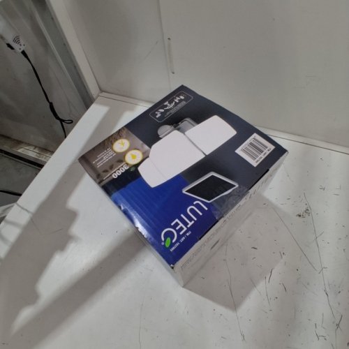 LUTEC SOLAR POWERED LED MOTION SENSOR LIGHT - 3000LM - WHITE (MODEL: 1937995) image 3