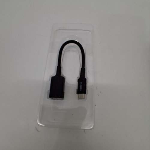 PHILIPS USB-C TO USB-A ADAPTER - USB 3.1 SPEEDS UP TO 5GBPS - 15W CHARGING - BLACK (MODEL: SWU7113A/27) image 2