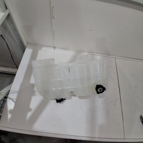 DORMAN COOLANT RESERVOIR - FOR VARIOUS 2008-2019 KENWORTH AND PETERBILT TRUCKS (MODEL: 603-5403) image 3