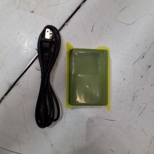 CAMERA BATTERY CHARGER FOR SELECT CANON CAMERA MODELS - 240 V - BLACK image 3
