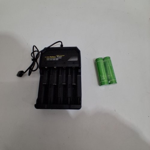 5PC UNIVERSAL LI-ION BATTERY CHARGER WITH BATTERIES - 2A / 4.2 V (MODEL: MS-5D84A) image 3