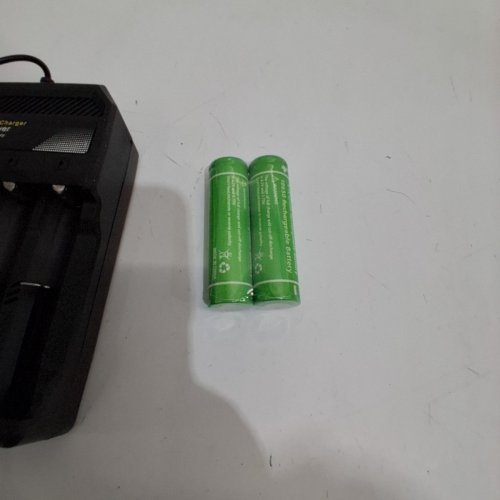 5PC UNIVERSAL LI-ION BATTERY CHARGER WITH BATTERIES - 2A / 4.2 V (MODEL: MS-5D84A) image 4