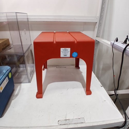 ROOM ESSENTIALS STACKABLE PATIO ACCENT TABLE - 17.9" X 18.9" X 18.9" - RED image 2
