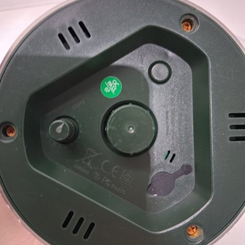 OUTSWEAT SOLAR CHARGING ULTRASONIC ANIMAL REPELLER - GREEN image 3