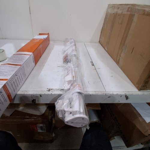 RETRACTABLE MESH SAFETY GATE - 33"-55" - WHITE image 2