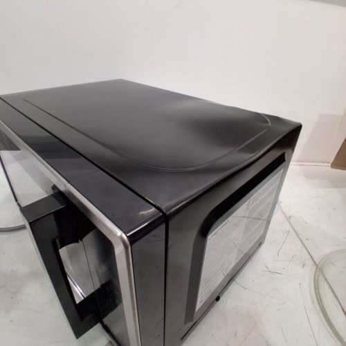 CHEFMAN COUNTERTOP MICROWAVE OVEN - 31 L (1.1 CU. FT) - BLACK / SILVER (MODEL: RJ55-11-V2-CA) image 9