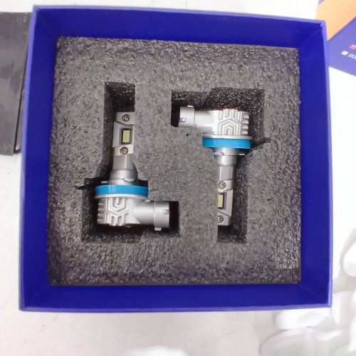 2PK URSPRUNG Q12 SERIES REPLACEMNET FOG LIGHT BULBS - SILVER/BLUE (MODEL: H11) image 2