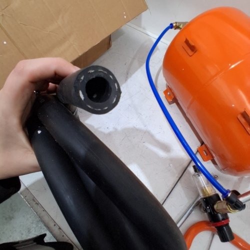 PORTABLE ABRASIVE BLASTING TANKABLE ABRASIVE BLASTING TANK, AIR SAND BLASTING KIT WITH 4 CERAMIC NOZZLES AND OIL-WATER SEPARATOR FOR PAINT, STAIN, RUST REMOVAL - 60-110PSI - 5GAL - ORANGE (MODEL: FF-Q901) image 4