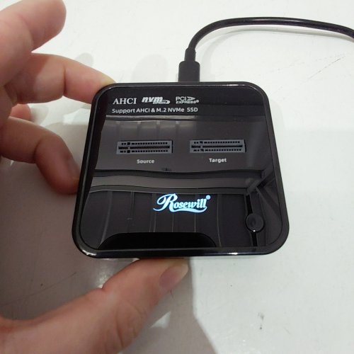 ROSEWILL M.2 NVME CLONER + ERASER DOCKING STATION - BLACK image 2