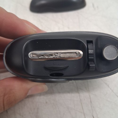 3-IN-1 ELECTRIC NAIL CLIPPER WITH POLISHING & FILE - BLACK image 4