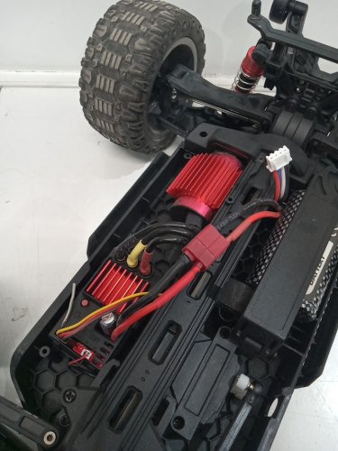 deerc all terrain Brushless rc monster truck - 1:10 scale - 60km/h 4wd - 2.4ghx - black - (model:209e) image 24