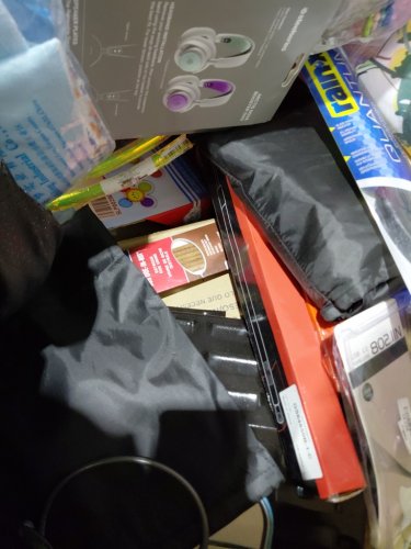assorted MIXED item MYSTERY PALLET - VARIOUS PRODUCTS - aprox 300+ - (pallet #30) image 8