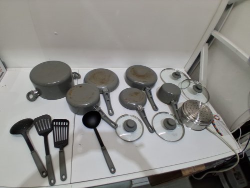 15PC GREENLIFE EVERYDAY VALUE SOFT GRIP CERAMIC NON-STICK COOKWARE SET - BLACK/CREAM (MODEL: CC001021-002) image 6