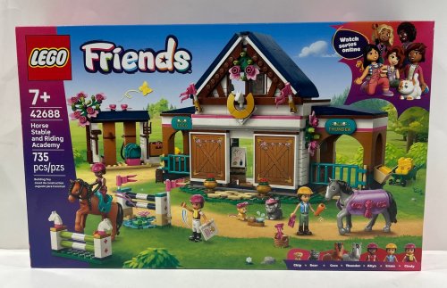 735pc Lego - friends - horse stable and riding academy (42688) image 4