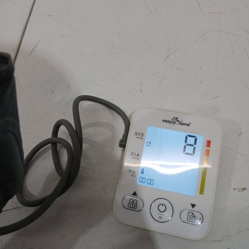 easy@Home Bluetooth Blood Pressure Monitor - 500 memory - white - (model:EBP-08B) image 4
