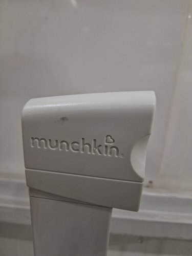 MUNCHKIN EASY CLOSE SAFETY GATE - 35" - WHITE - (MODEL:MK0002-012 REV 5 ) image 4
