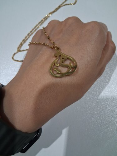 delicate twist chain "أمي,ummi,mother" calligraphic drop pendant necklace - 20" - 22"/2mm width/20mm x 23mm pendant - gold image 4