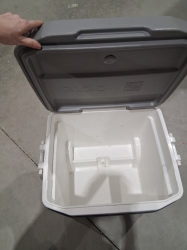 Igloo  Maxcold Latitude Roller cooler - 62qt -grey (model: 34839) image 4